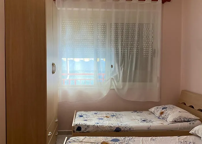 Solmar Apartment, Shkembi Kavajes Appartement *